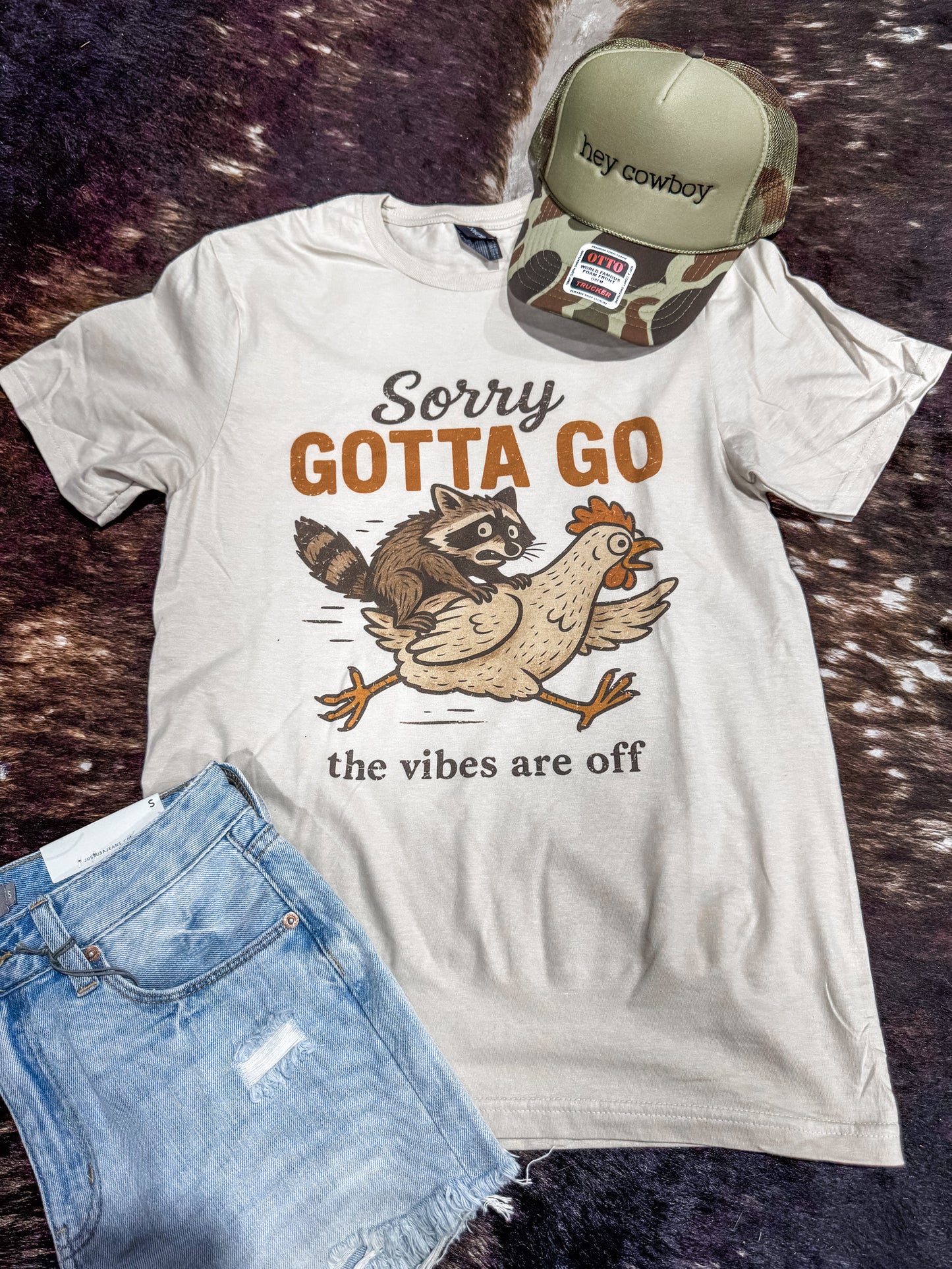 Vibes Off - Gotta Go Tee