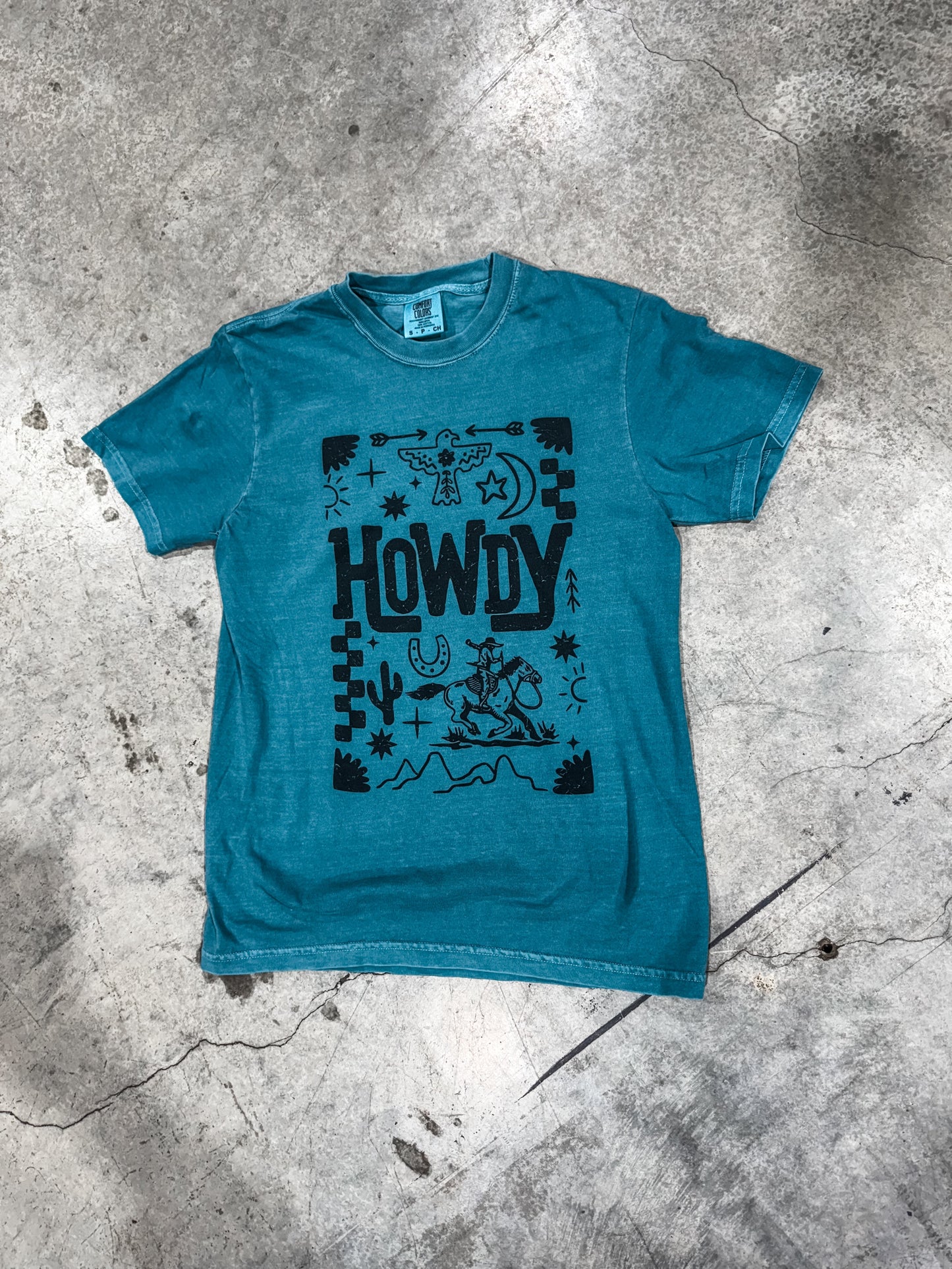 Howdy Cowboy Retro Tee