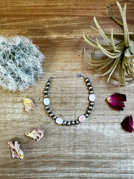 6 mm sterling silver pearls bracelet with pink conch