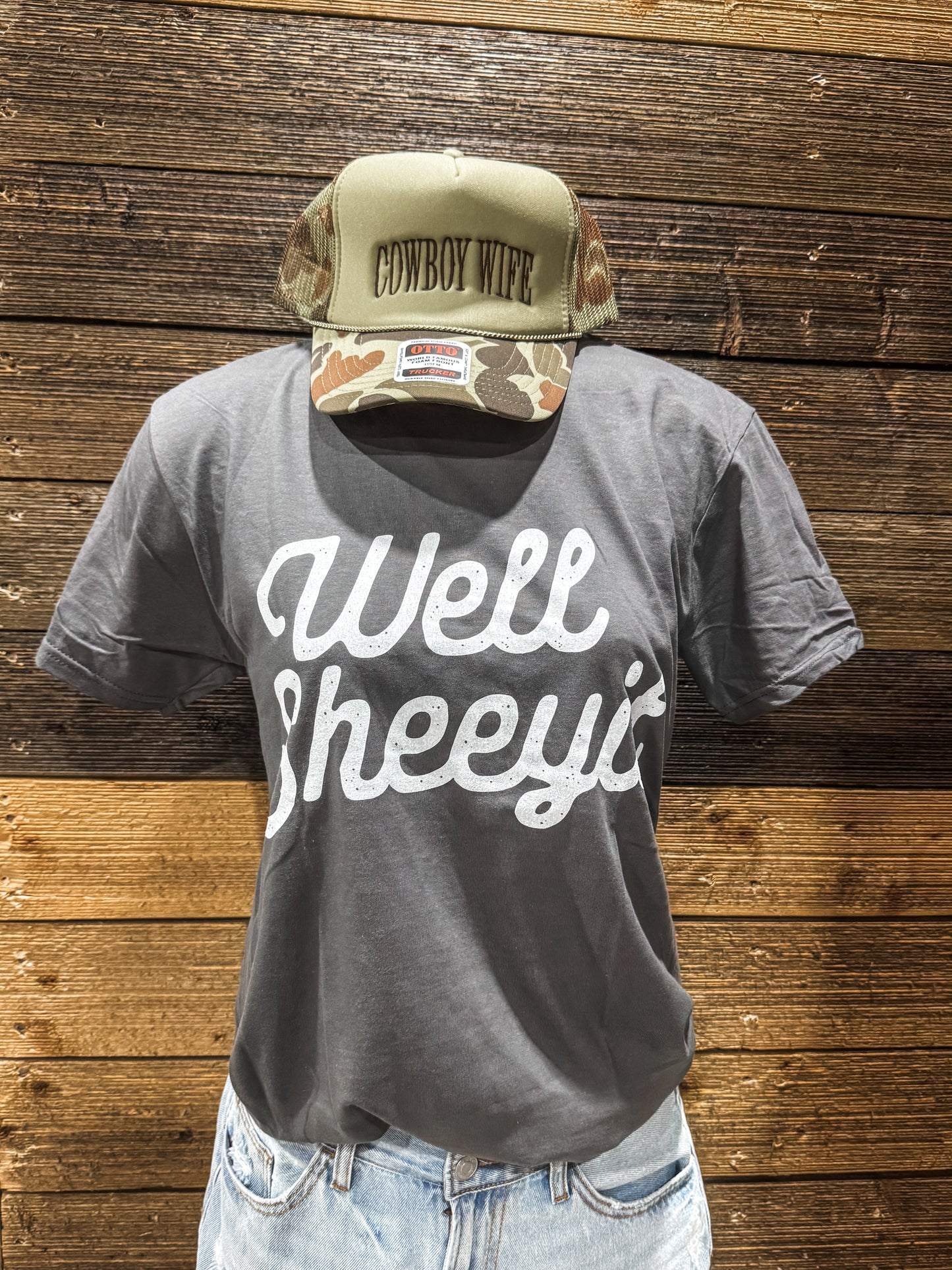 Well Sheyit Tee
